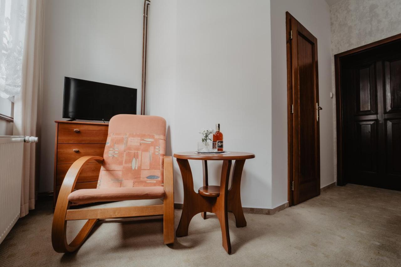 Hotel U Lipy Грженско Екстер'єр фото