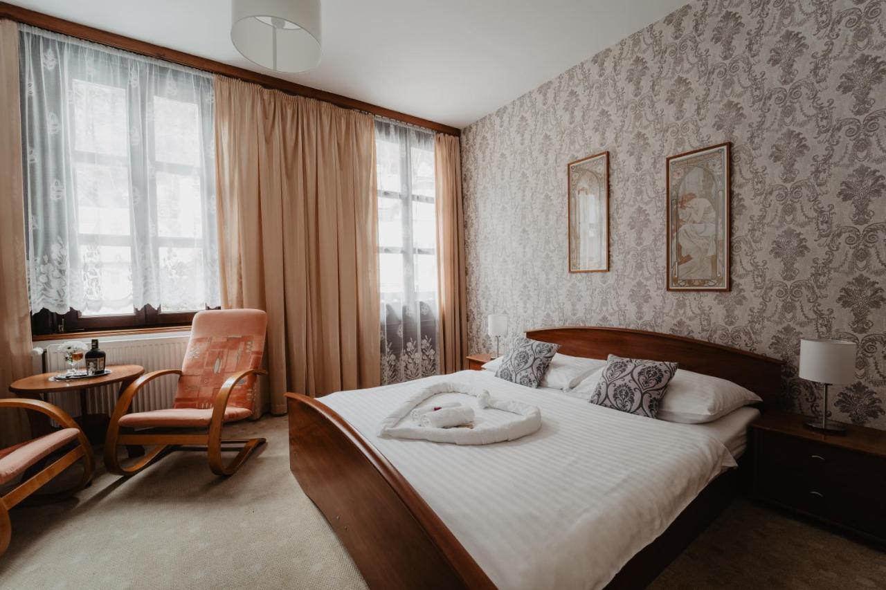 Hotel U Lipy Грженско Екстер'єр фото