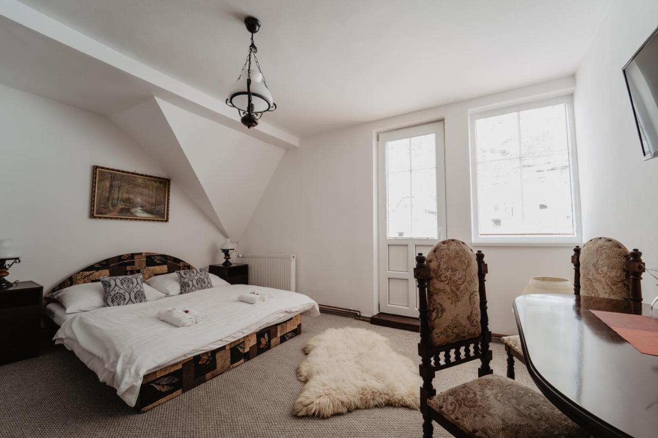 Hotel U Lipy Грженско Екстер'єр фото