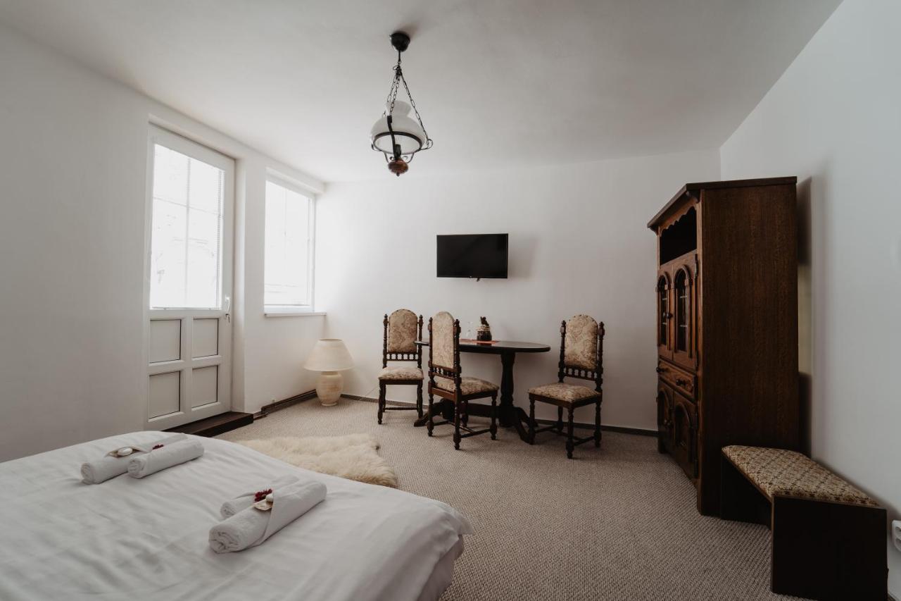 Hotel U Lipy Грженско Екстер'єр фото