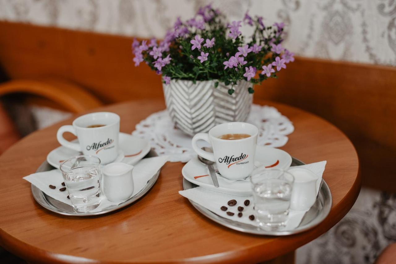 Hotel U Lipy Грженско Екстер'єр фото