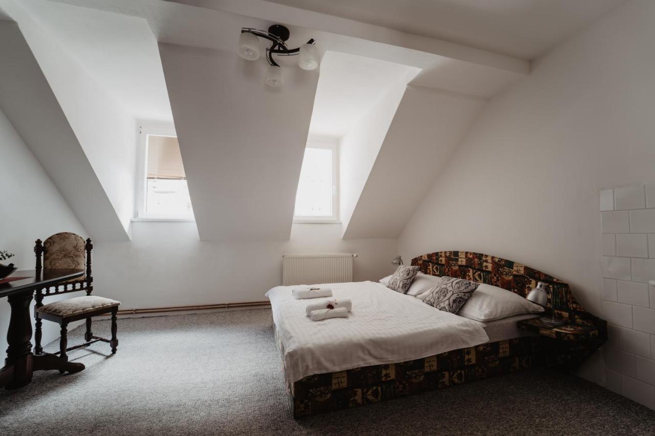 Hotel U Lipy Грженско Екстер'єр фото