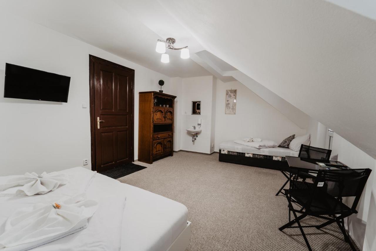 Hotel U Lipy Грженско Екстер'єр фото